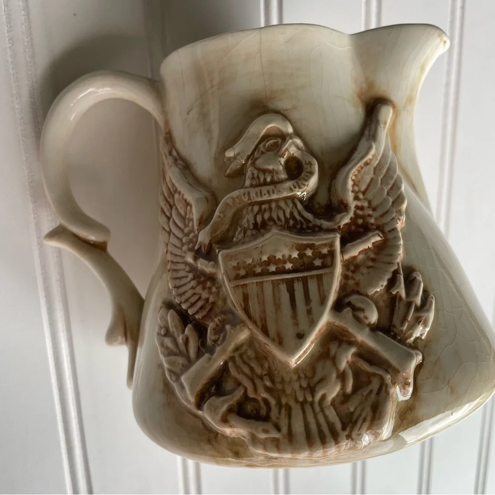 Americana Vintage Ceramic Handmade Pottery Vase Pitcher Great Seal of U.S. Rare